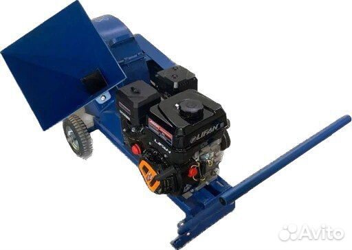 Садовый измельчитель веток бензиновый 