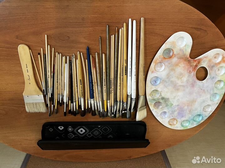 Профессиональные художественные принадлежности