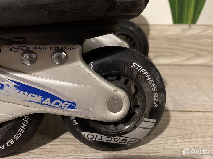 Роликовые коньки rollerblade