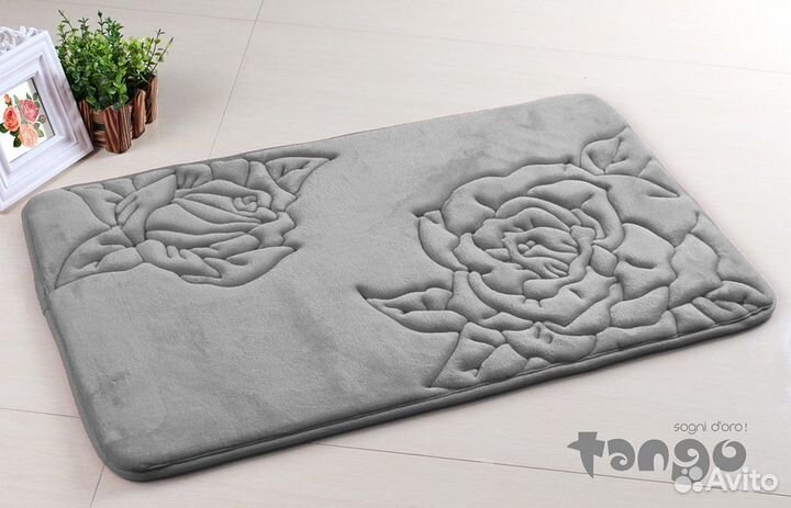 Коврик прикроватный. Коврик для ванной комнаты