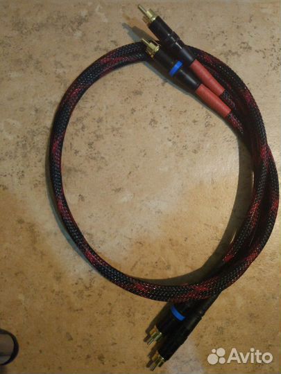 Межблочный кабель RCA-RCA Klotz 0.7м