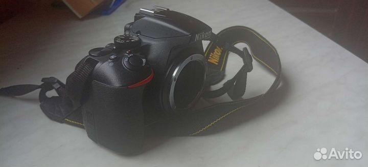 Зеркальный фотоаппарат Nikon D3500