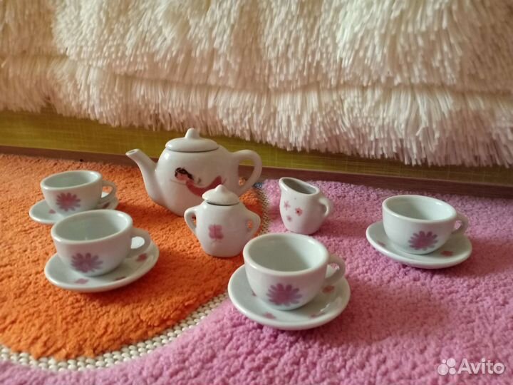 Игрушечный чайный сервиз