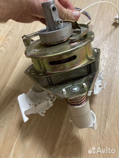 Двигататель стиральной машины