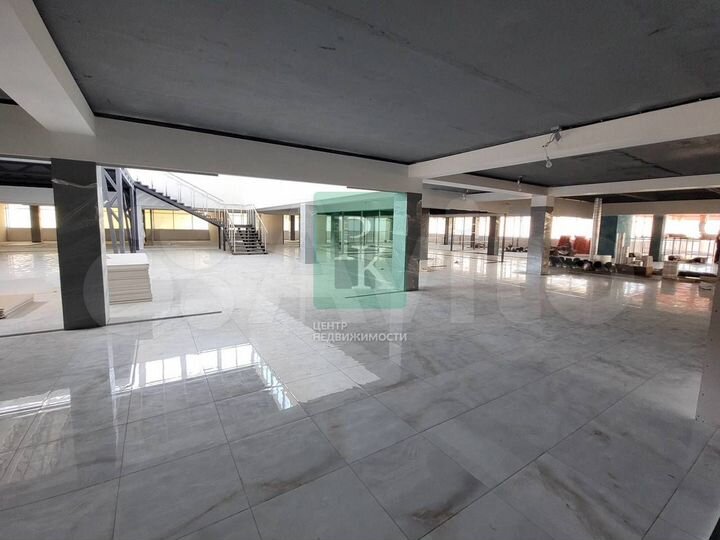 Двухуровневое помещение в ТЦ Бриз 570м на 2-м этаж