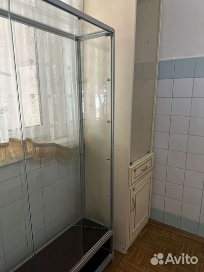 Тумбочки для салона