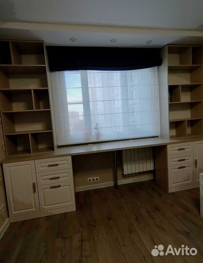 Рабочая зона у окна