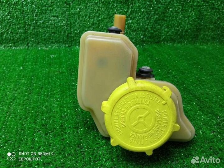 Бачок гидроусилителя Ford Fusion (2002-2012)