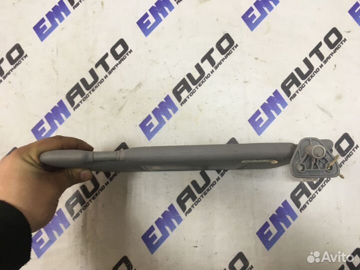 Козырек солнцезащитный правый Ниссан Примера Р12