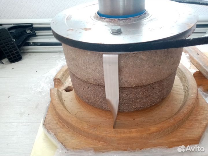 Мельница с электроприводом