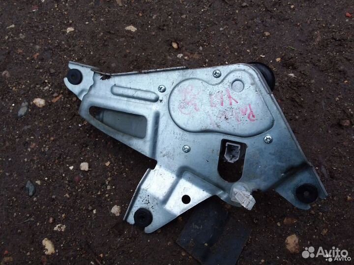 Мотор стеклоочистителя задний Nissan Patrol Y62