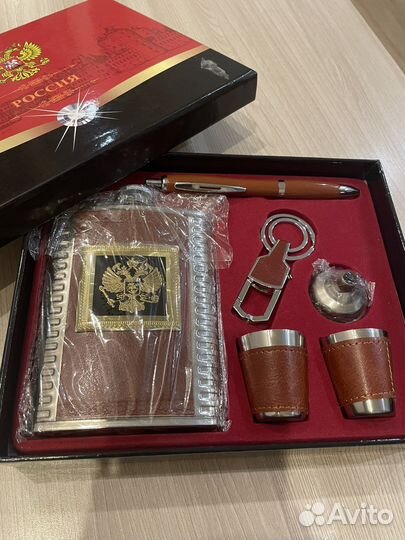 Фляжка+рюмки+ручка