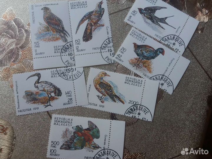 Почтовые марки серии Дикие птицы