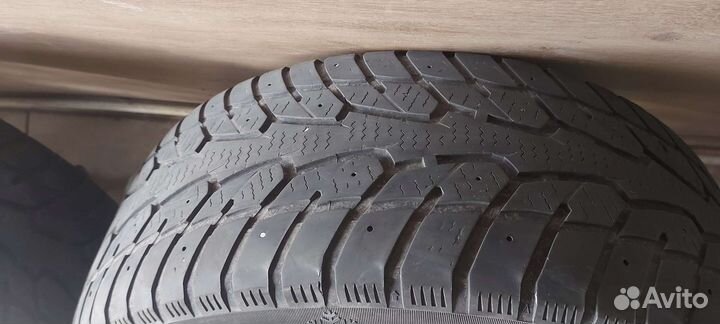 Mirage MR200 225/55 R17