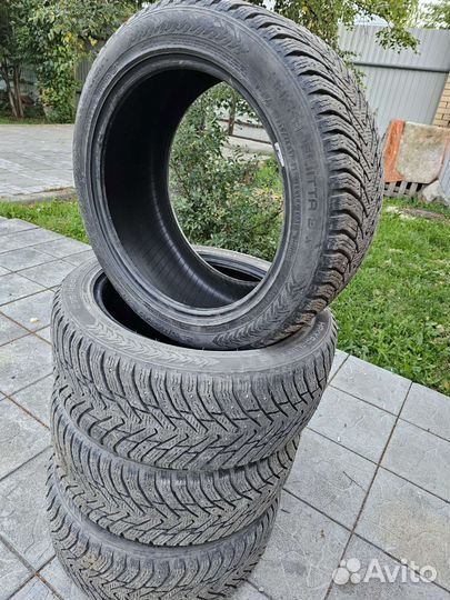 Nokian Tyres Hakkapeliitta 8 235/45 R17