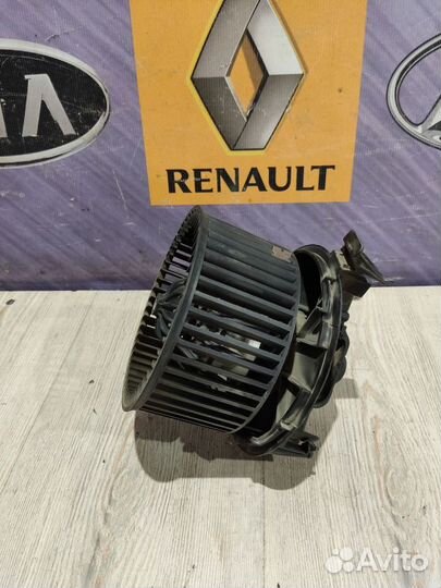 Вентилятор мотор печки отопителя Renault clio 3