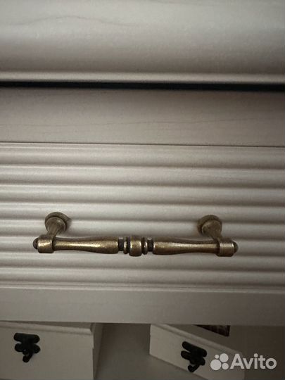 Тумба прикроватная с зеркалом