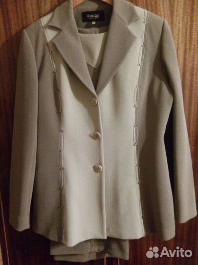 Брючный костюм