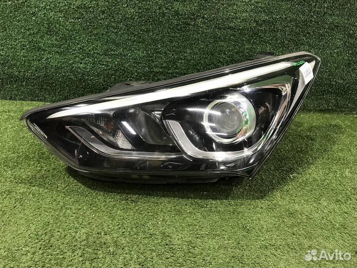 Фара левая Hyundai Santa Fe