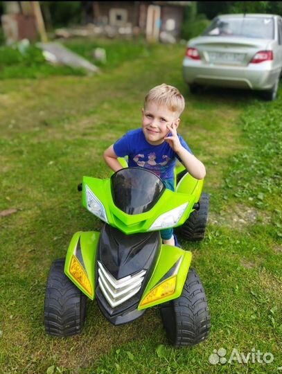 Детский квадроцикл на аккумуляторе