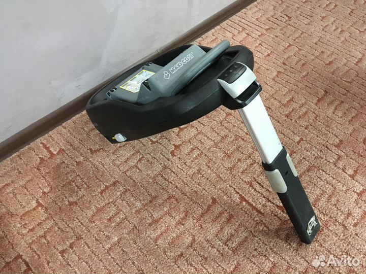 Детское автокресло комплект Maxi-Cosi бу