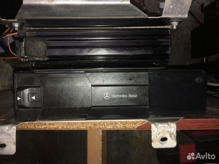 CD Чейнджер+усилитель+саб Mercedes W220