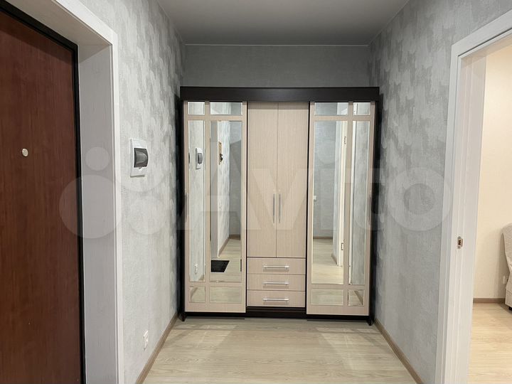 1-к. квартира, 43 м², 1/3 эт.