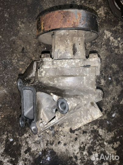 Помпа водяная Nissan QR20DE