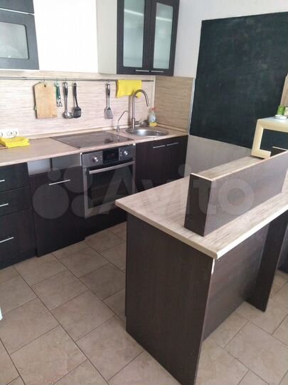 4-к. квартира, 95,2 м², 1/6 эт.