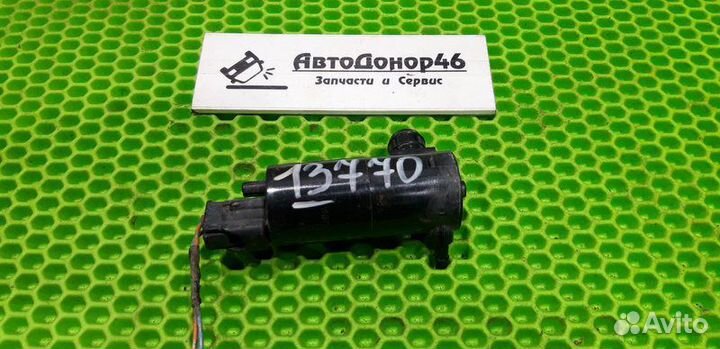 Насос омывателя лобового стекла Nissan Tiida C11