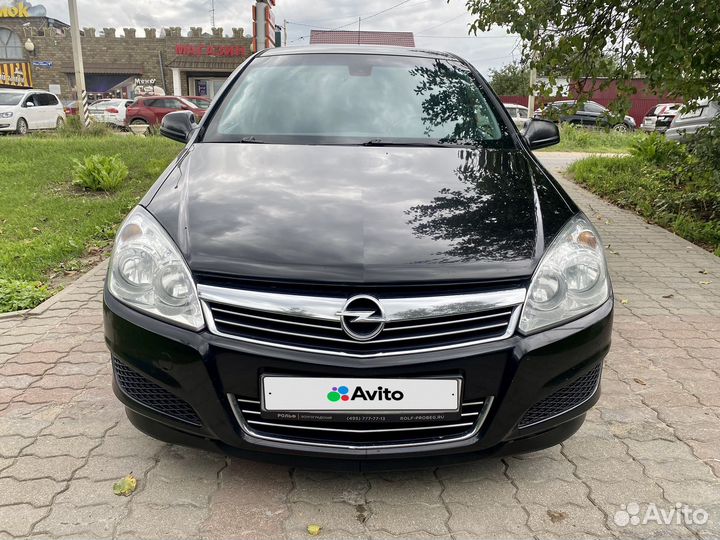 Opel Astra 1.6 МТ, 2011, 201 213 км