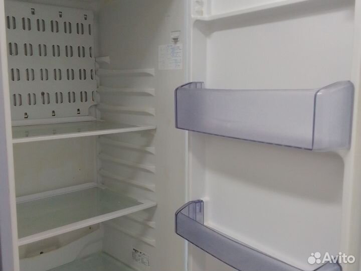 Холодильник б/у Веко узкий 180 см