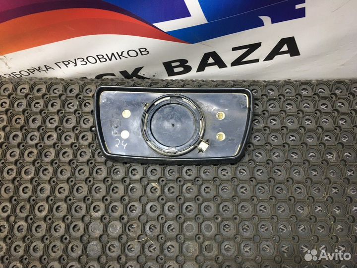 Стекло зеркала заднего вида боковое