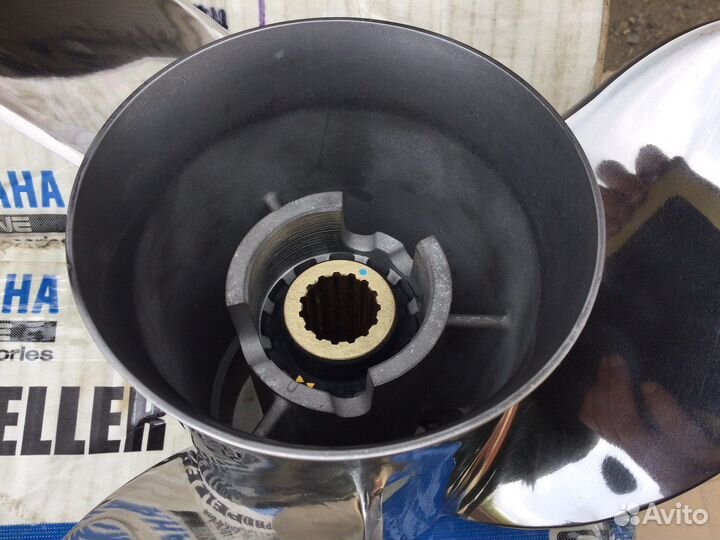 Стальной гребной винт Yamaha 150-300 оригинал