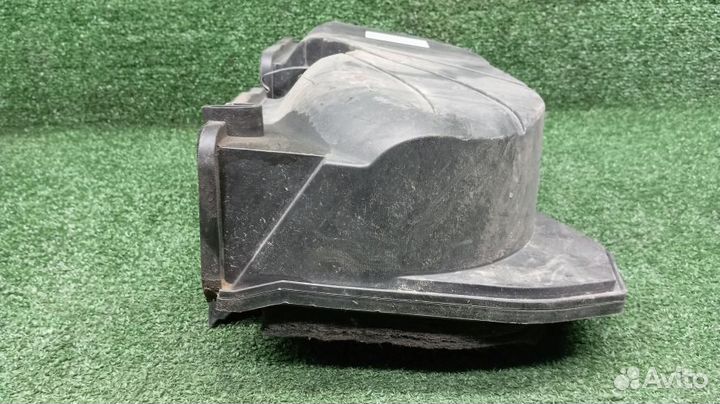 Воздухозаборник Mercedes-Benz C-Class