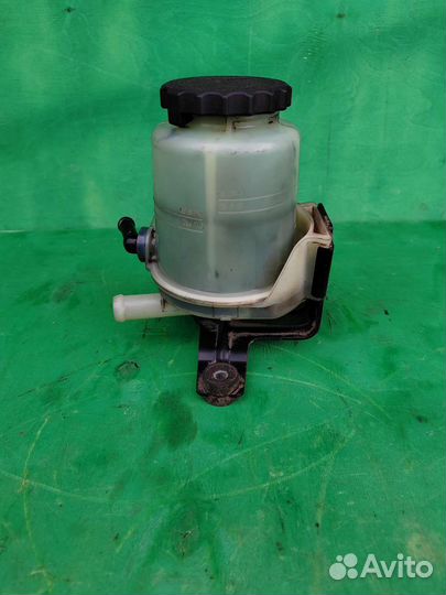 Бачек гур toyota land cruiser 200 lexus LX 570