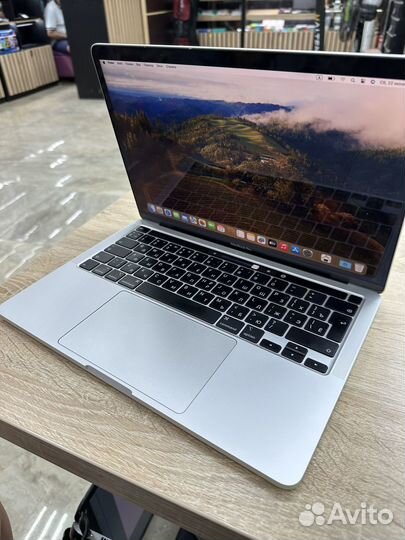 Apple MacBook Pro 13 2020 Core i5/8/256/36циклов