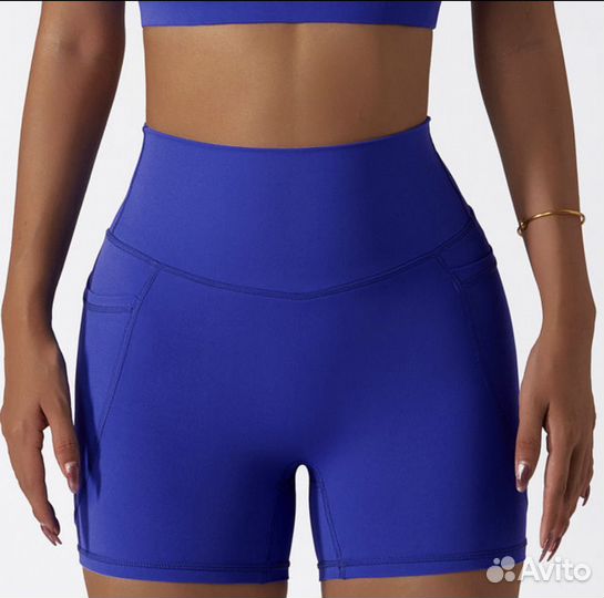 Спортивные шорты