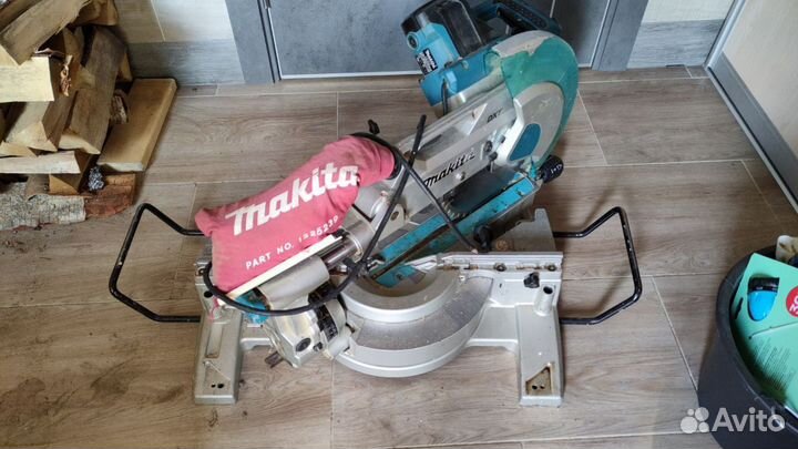 Торцовочная пила Makita LS1016