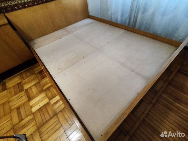 Продам кровать