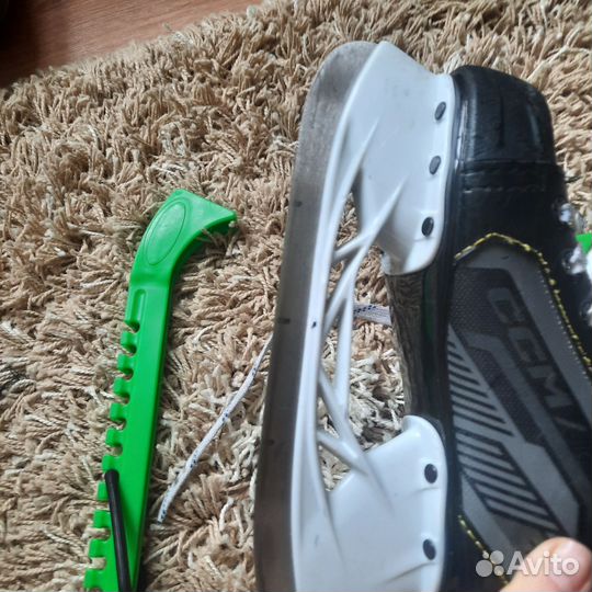 Коньки хоккейные детские