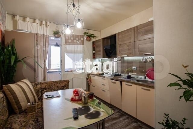 Комната 13 м² в 3-к., 3/9 эт.
