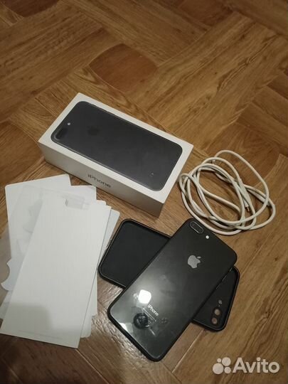 iPhone 8 plus 64gb черный