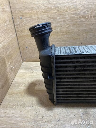 Интеркулер Volkswagen Passat B5 + 128252