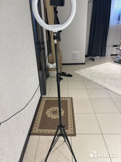 Лампа кольцевая