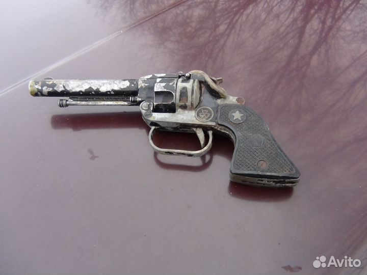 Игрушечный пистолет СССР
