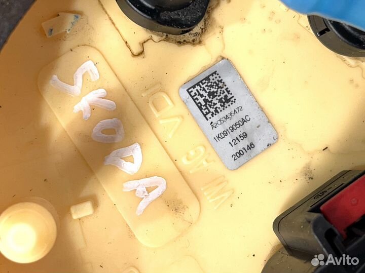 Топливный насос Skoda Superb II