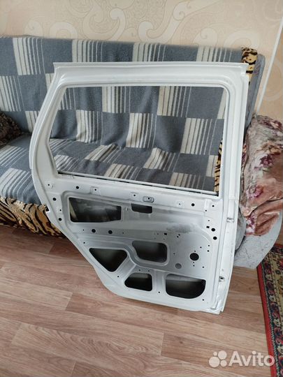 Дверь задняя левая LADA granta седан