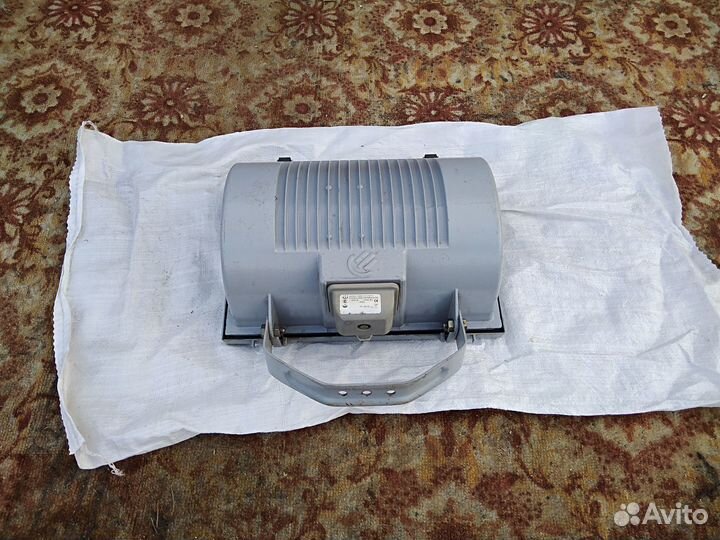 Прожектор галогенный