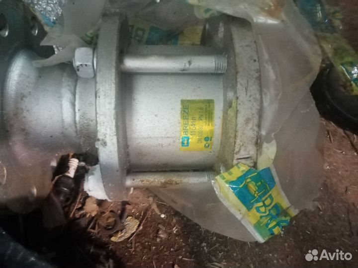 Продам задвижки